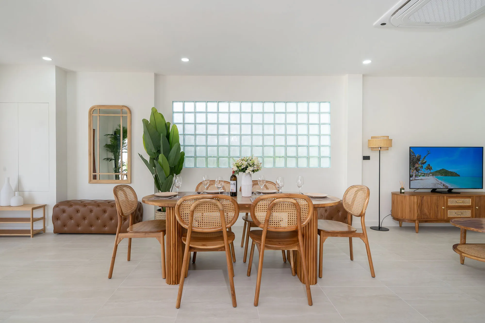 Elegant Balinese Style 4 Bedroom Pool Villa in Rawai - 2